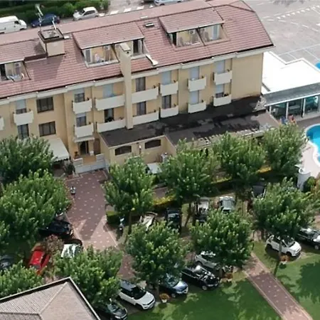 Hotell Junior Family